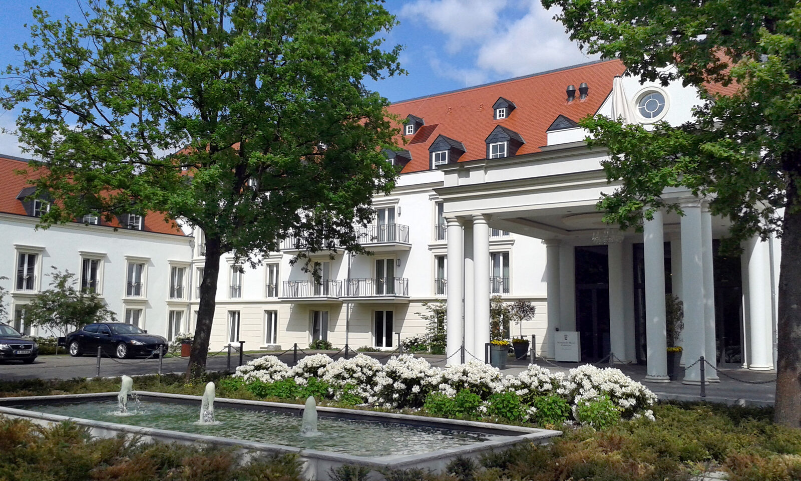 Hilton Frankfurt Gravenbruch (formerly Kempinski) exterior